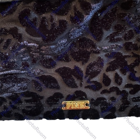 Victoria secret pink breaker in a size 34 B or size M used in a excellent - Picture 4 of 5